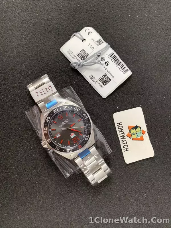 TAG Heuer Formula 1 Quartz WAZ1018.BA0842 - detail