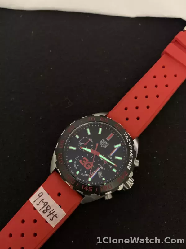 TAG Heuer Formula 1 Quartz Chronograph Ceramic CAZ101U.BA0843 - detail