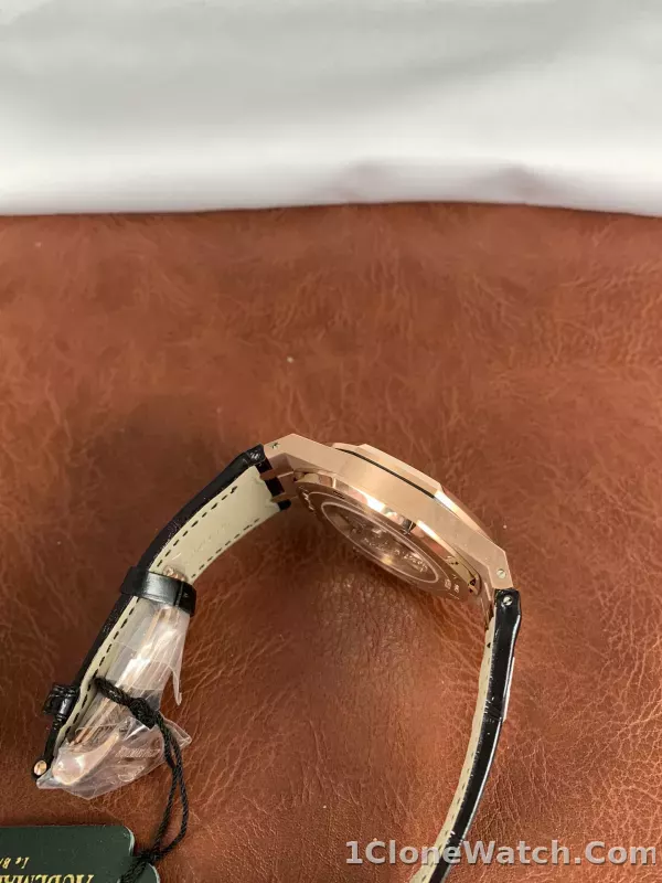 Audemars Piguet Royal Oak 15500OR.OO.D002CR.01 - detail